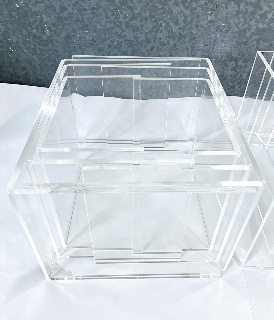 How to Improve First-Pass Yield in Acrylic Gluing